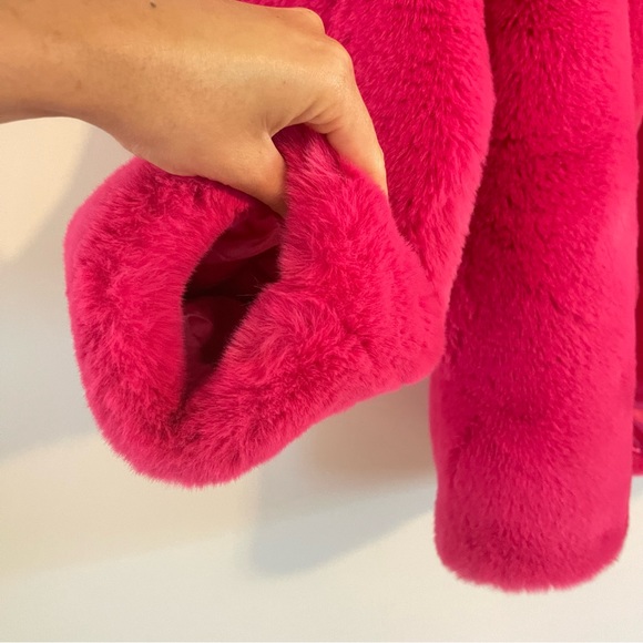 NWT Lovers + Friends Zoe Faux Fur Coat - Picture 12 of 14
